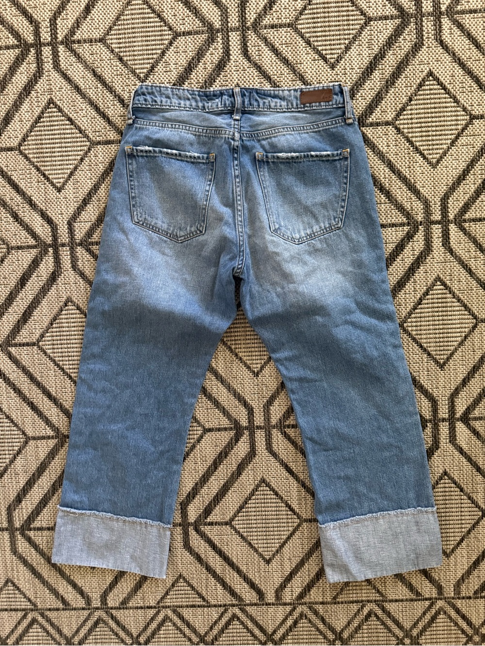 Abercrombie & Fitch Cropped Jeans Cuffed Ankles Boyfriend Low Rise Mid Rise - Picture 3 of 3